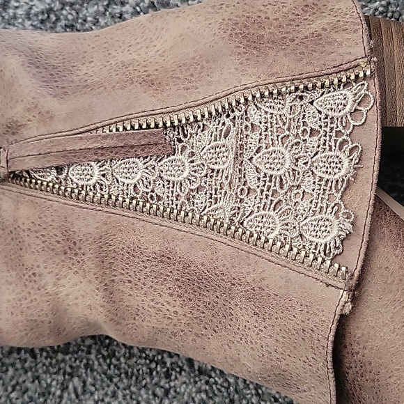 Knot Rated 9 - Spiffy -Taupe - Picture 6 of 8